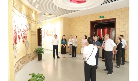 湖南省株洲市人大常委會(huì)考察團(tuán)來安惠生物科技調(diào)研